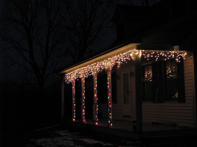 http://geeklair.net/~eofhan/images/exterior_lights.jpg